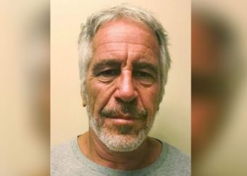 La autopsia de millonario Jeffrey Epstein. acusado de tráfico sexual, reveló una fractura de cuello