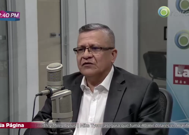 Roger Arias buscará su reelección como rector de la UES