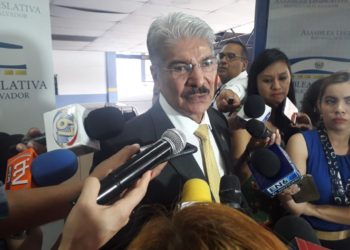 Norman Quijano sobre la CICIES: “El gobierno no da un paso adelante si no es precedido por el espectáculo”