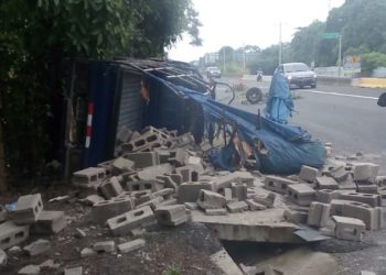 Accidente de tránsito deja cuatro lesionados en carretera a Sonsonate