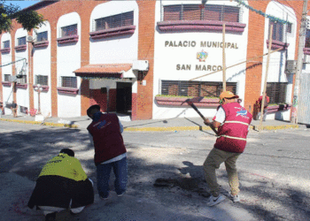 FMLN exige garantizar incremento del 2% al FODES en presupuesto de 2020