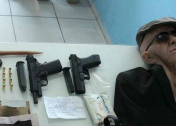 Exempleado disfrazado de anciano y con una pistola de juguete intentó asaltar un banco en Brasil