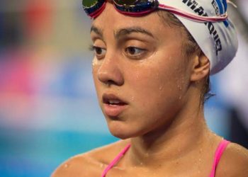La nadadora salvadoreña Celina Márquez clasifica a la final de los 100 metros dorso en Panamericanos