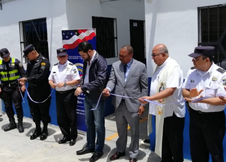 Inauguran complejo de oficinas y celdas en Delegación de la PNC de Soyapango