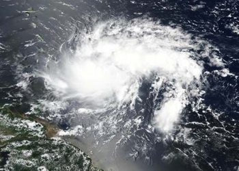 Puerto Rico declara estado de emergencia ante el paso de la tormenta “Dorian”