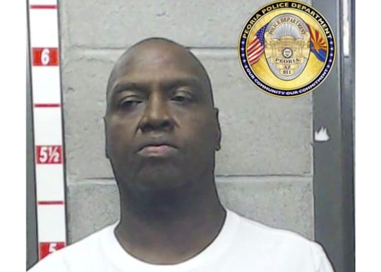 Entrenador de básquetbol es capturado por 28 delitos sexuales en EE.UU.