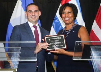 Washington y San Salvador conmemoran aniversario de hermanamiento