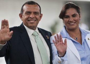 Exprimera dama de Honduras es declarada culpable de corrupción y podría enfrentar pena de 87 años