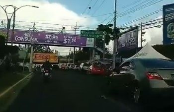 Persisten cobros de hasta $5 por «cuidar» el vehículo en alrededores de la Feria Consuma y Campo de Feria