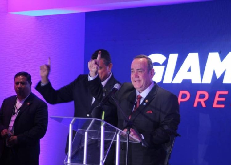 Quién es Alejandro Giammattei, el presidente electo de Guatemala