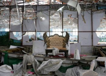 Al menos 63 muertos en un atentado suicida contra un salón de bodas en Afganistán