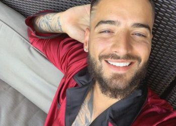 Maluma sube foto en la cama con otro hombre y causa miles de comentarios