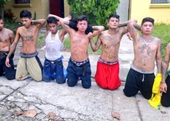 Detienen a 8 pandilleros por usurpación de vivienda en Ilopango