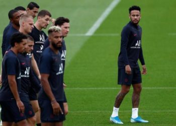 Neymar no jugará el viernes ante el Metz para seguir forzando su salida del PSG