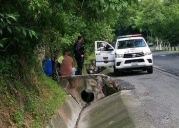 Encuentran cadáver en San Pedro Perulapán con el rótulo «Rata, grupo de exterminio»