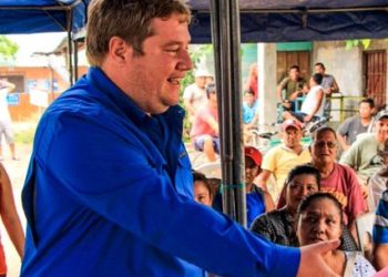 MAG se compromete a solventar necesidades de pescadores de San Luis La Herradura