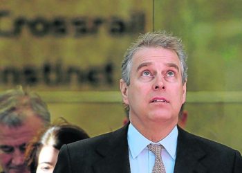 Príncipe Andrés «horrorizado» por ser vínculado con los crímenes sexuales del millonario Epstein