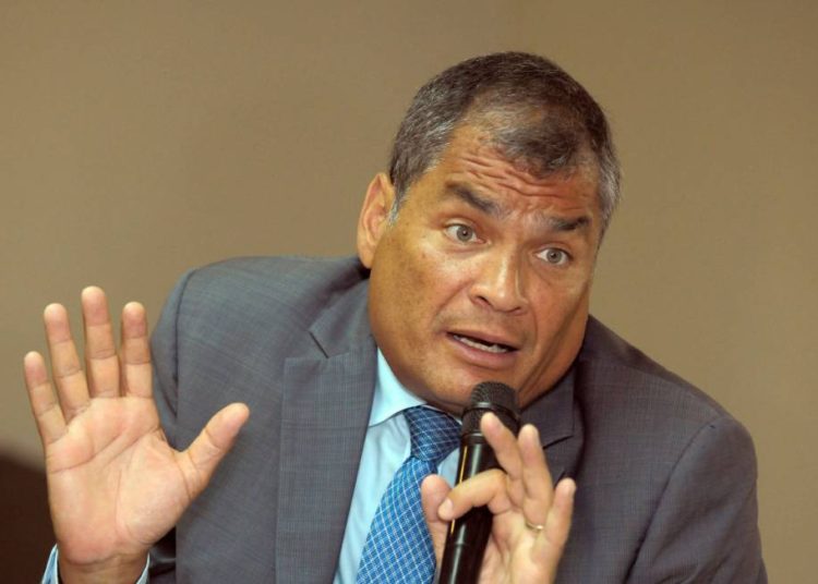 Fiscal general de Ecuador pidió prisión preventiva para Rafael Correa por presuntos sobornos