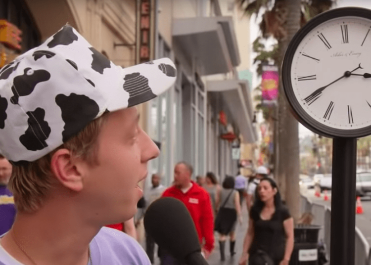 Jóvenes no saben leer el reloj de manecillas, comprueba programa de TV