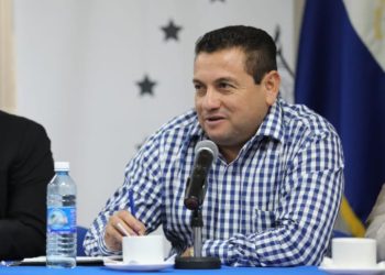 Rolando Castro es evaluado como uno de los mejores ministros del Gabinete