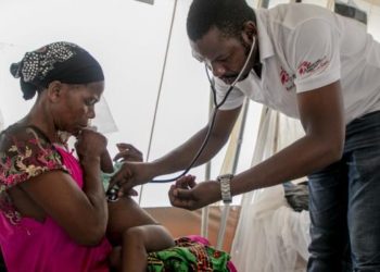 Brote de sarampión en el Congo causa más muertes que el ébola