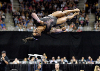 (VIDEO) La gimnasta estadounidense Simon Biles maravilló al mundo