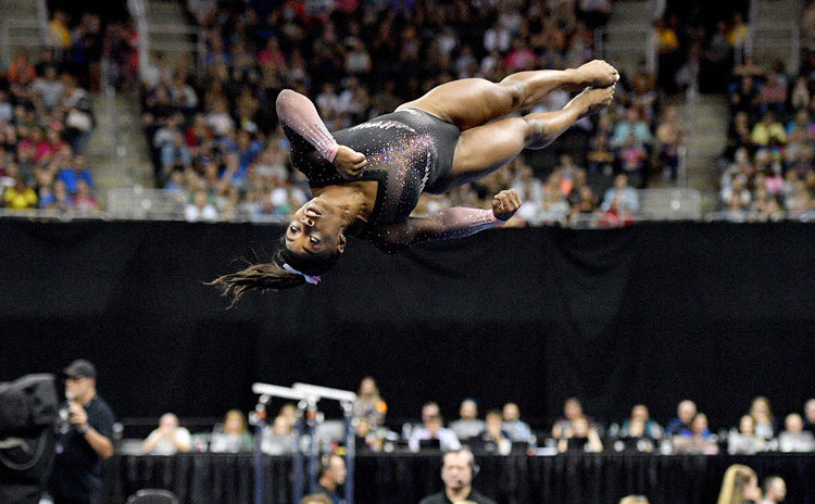 (VIDEO) La gimnasta estadounidense Simon Biles maravilló al mundo