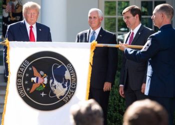 El presidente Donald Trump crea el «Comando Espacial» para «proteger» a EE.UU. de Rusia y China