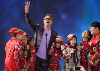 (VIDEO) Robert Downey Jr. se lleva un Teen Choice Awards gracias a Iron Man