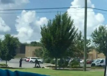 Tiroteo entre dos clientes de un supermercado causa alarma en Luisiana, EE.UU.