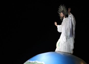 Feligresía católica celebra la Transfiguración del Divino Salvador del Mundo