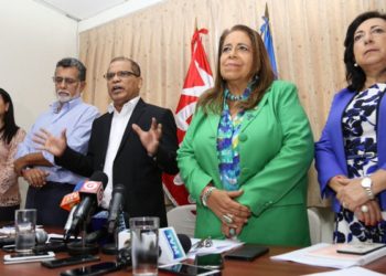 FMLN propone aumento de $150 a policías, soldados y custodios