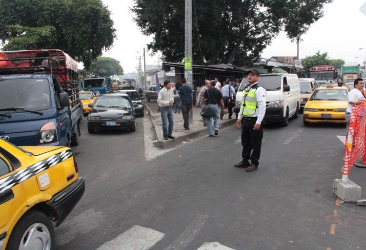 Piden que gestores del VMT impongan multas a conductores que infrinjan la ley