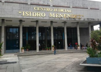 FGR acusa formalmente a cuatros sujetos que ofrecían visas canadienses falsas