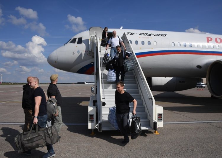 (FOTOS) Rusia y Ucrania realizan con éxito el histórico intercambio de prisioneros