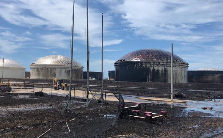 Advierten sobre daños ambientales en Bahamas por un derrame de petróleo tras huracán Dorian