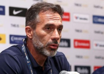 El DT argentino Gustavo Matosas deja la selección de Costa Rica