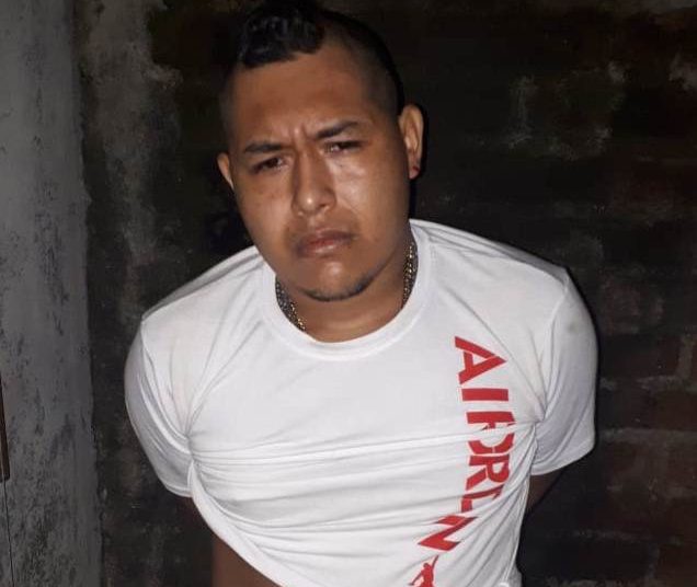 Capturan a cinco pandilleros con armas en lotificación de Santa Ana