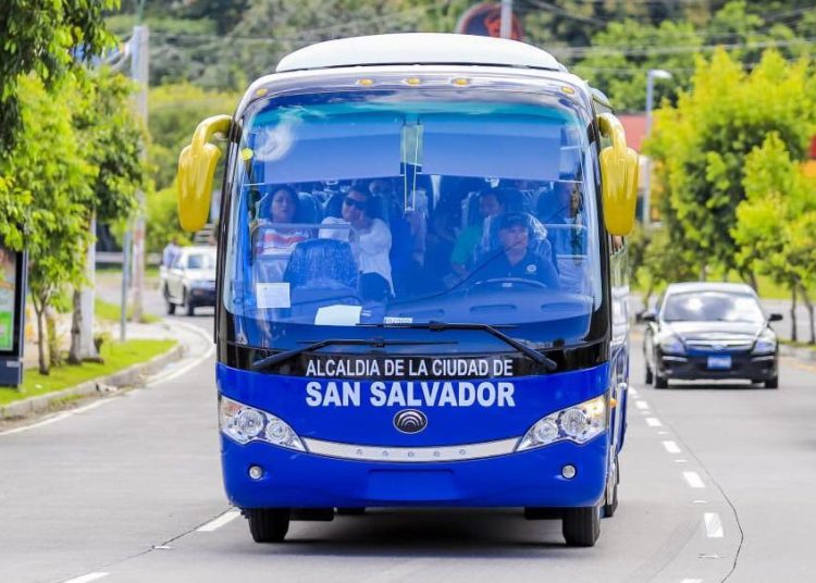 Hangzhou dona 12 buses a alcaldía de San Salvador para programa “Comunidades en Movimiento”