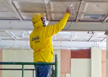 Obras Públicas remodela área del hospital Rosales para que descansen familiares de pacientes