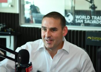 Muyshondt: “Pertenezcamos al grupo de salvadoreños que deseamos que nuestro país salga adelante”