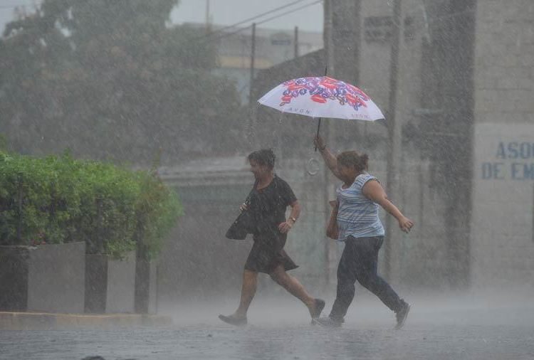 Declaran alerta verde a nivel nacional por lluvias