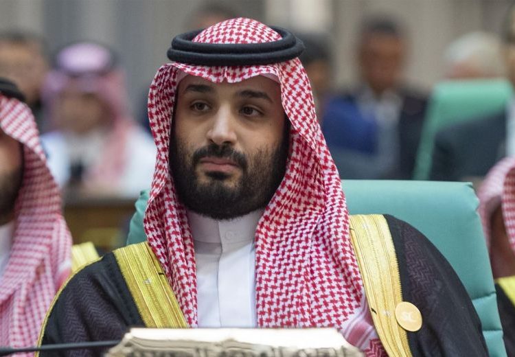 El precio del petróleo tendría un alza sin precedentes si no se disuade a Irán, advierte Arabia Saudita