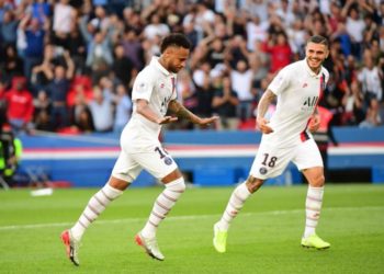 (VIDEO) El golazo de Neymar que silenció el Parque de los Príncipes