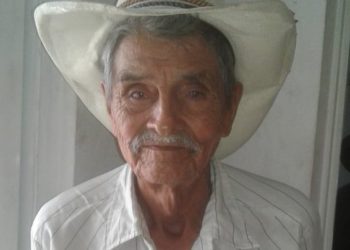 Detienen a octogenario por estafa en Santa Tecla