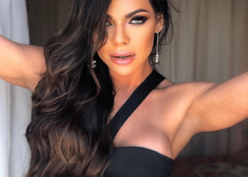 (VIDEO) Suzy Cortez con candente video en el que viste diminuto bikini