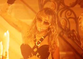 Miley Cyrus celebra a su manera estar en el top de las lista de Spotify