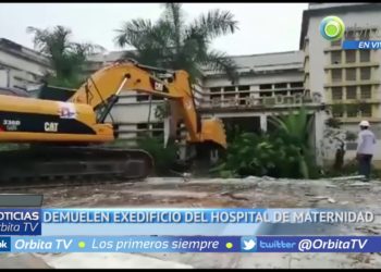 Demuelen edificio del antiguo Hospital de Maternidad