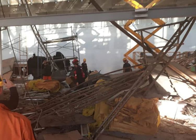 (VIDEO) Colapso en aeropuerto de Argentina deja al menos un muerto y 13 heridos