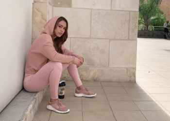 (VIDEO) Yanet García con rutina de ejercicio en ajustados leggings